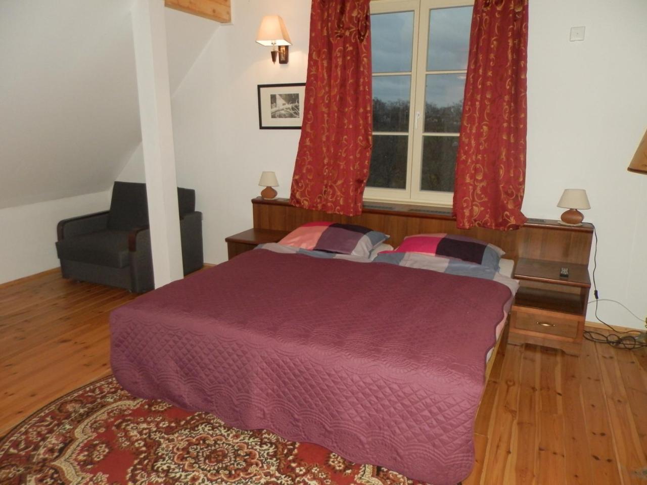Dwor Strzyzew Bed & Breakfast Zelazowa Wola Dış mekan fotoğraf