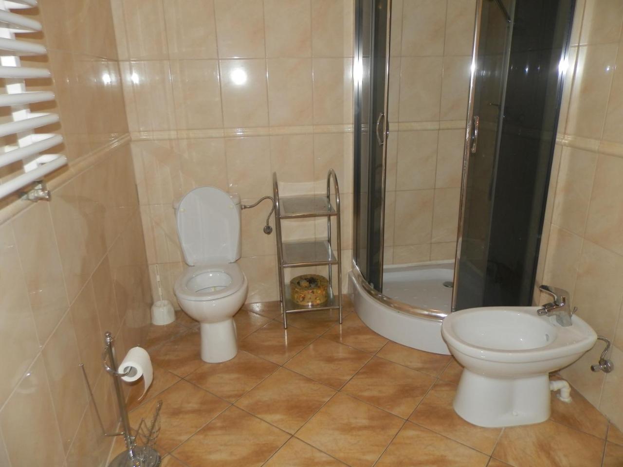 Dwor Strzyzew Bed & Breakfast Zelazowa Wola Dış mekan fotoğraf